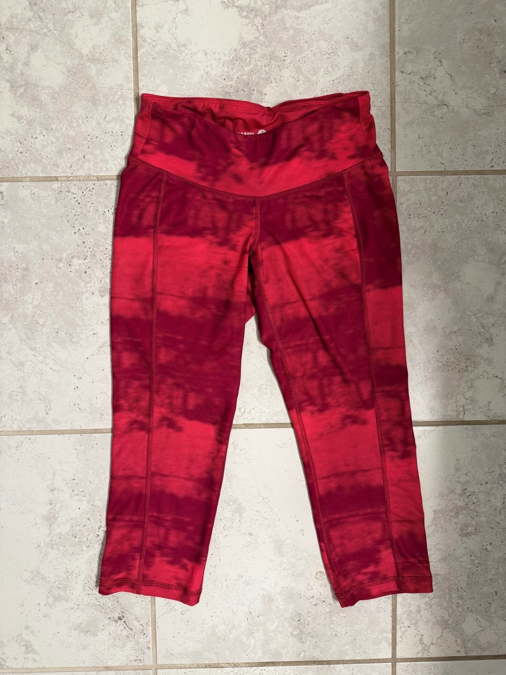 Old Navy Active | Red Tie-Dye Athletic Gym Work Out Capri Stretch Leggings| Sz S